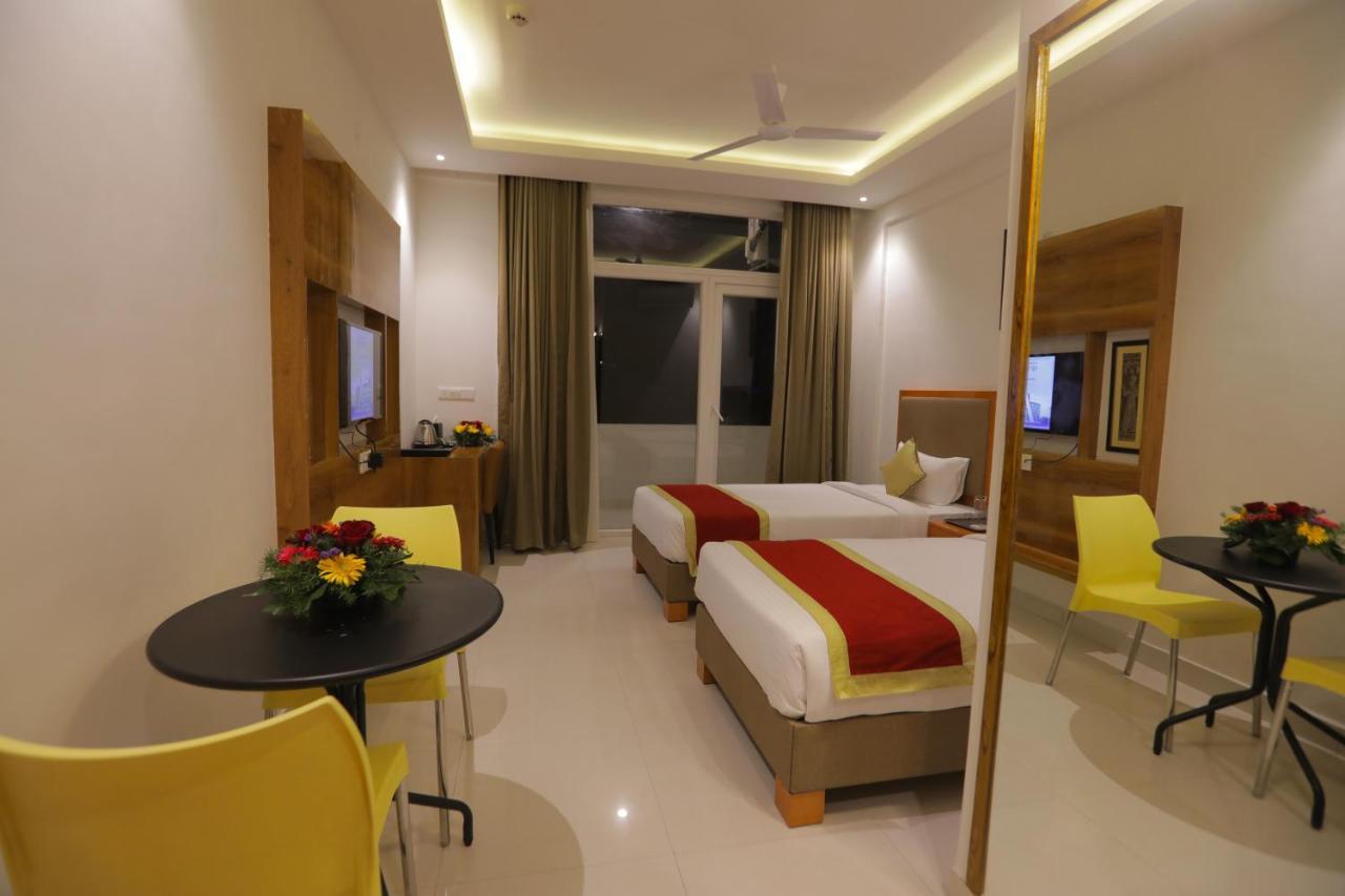 V One Hotel-Ambara Elite Bangalore Exterior foto